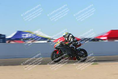 media/Nov-06-2023-Moto Forza (Mon) [[ce023d0744]]/4-Beginner Group/Session 4 (Finish Line Checker)/